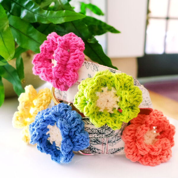 hand crochet dog collar flowers
