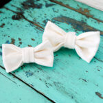 Dog Collar Velveteen Bowtie - White