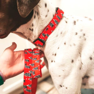 red christmas tree pattern