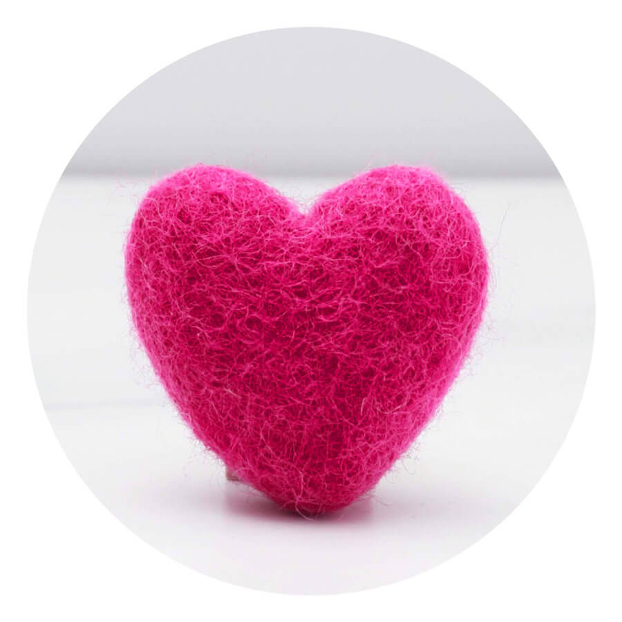 felt heart accessory magenta