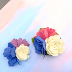 lana dog collar corsage lilac