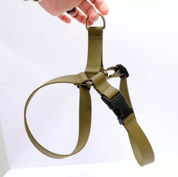 Olive Easy On Midweight Waterproof Harness