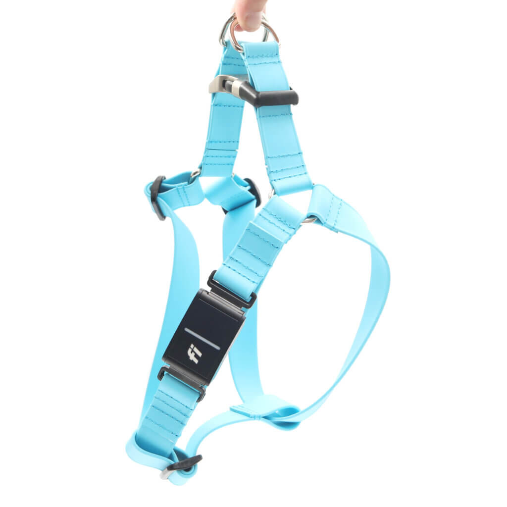 lightweight waterproof fi compatible step in harness