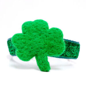 dark shamrock dog collar