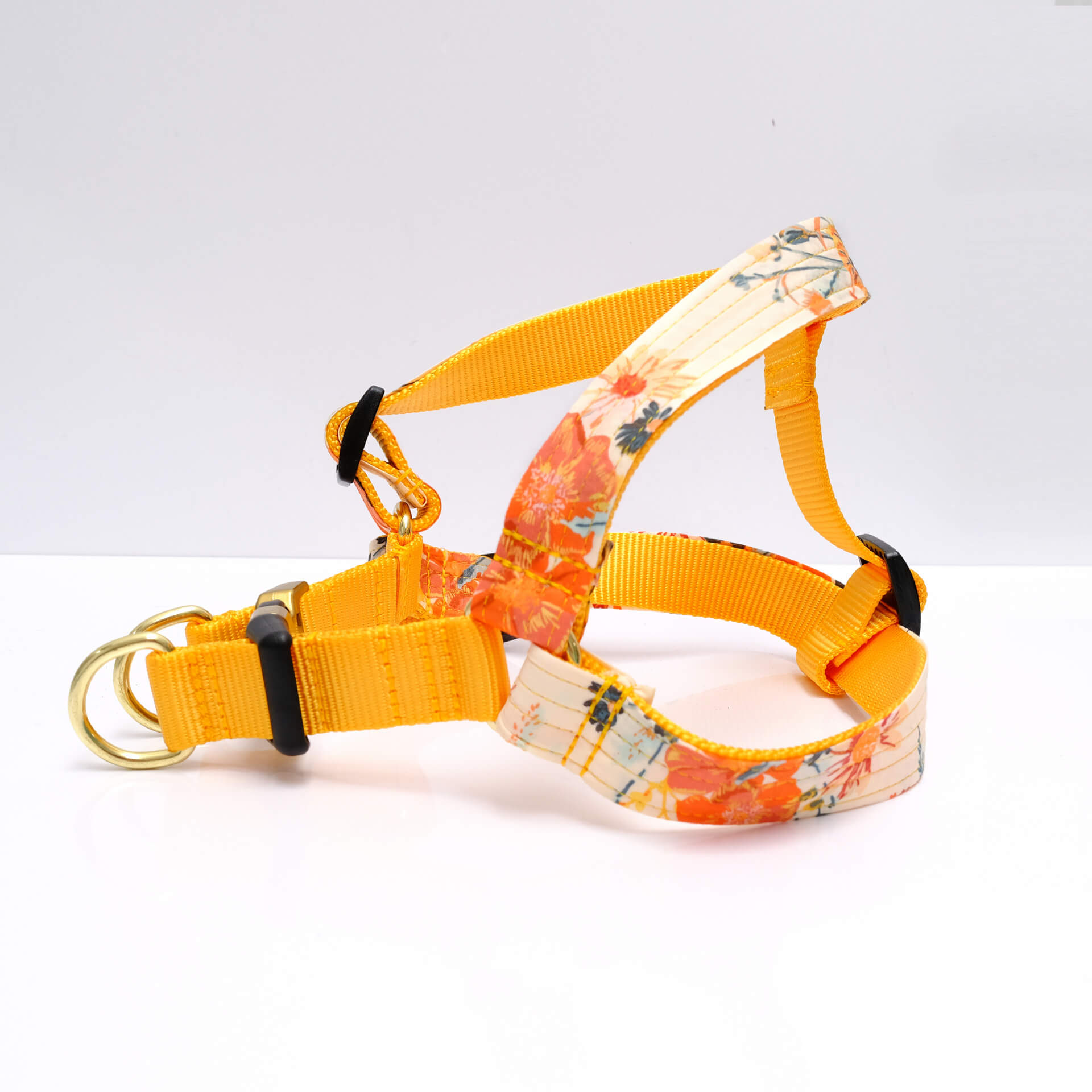 hazel dog harness step in