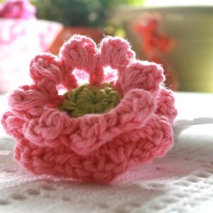 Bubble Gum and Lime Flower Collar