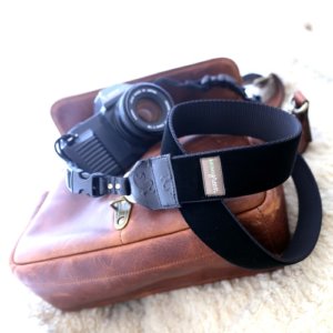'Zelda' Velvet Camera Strap